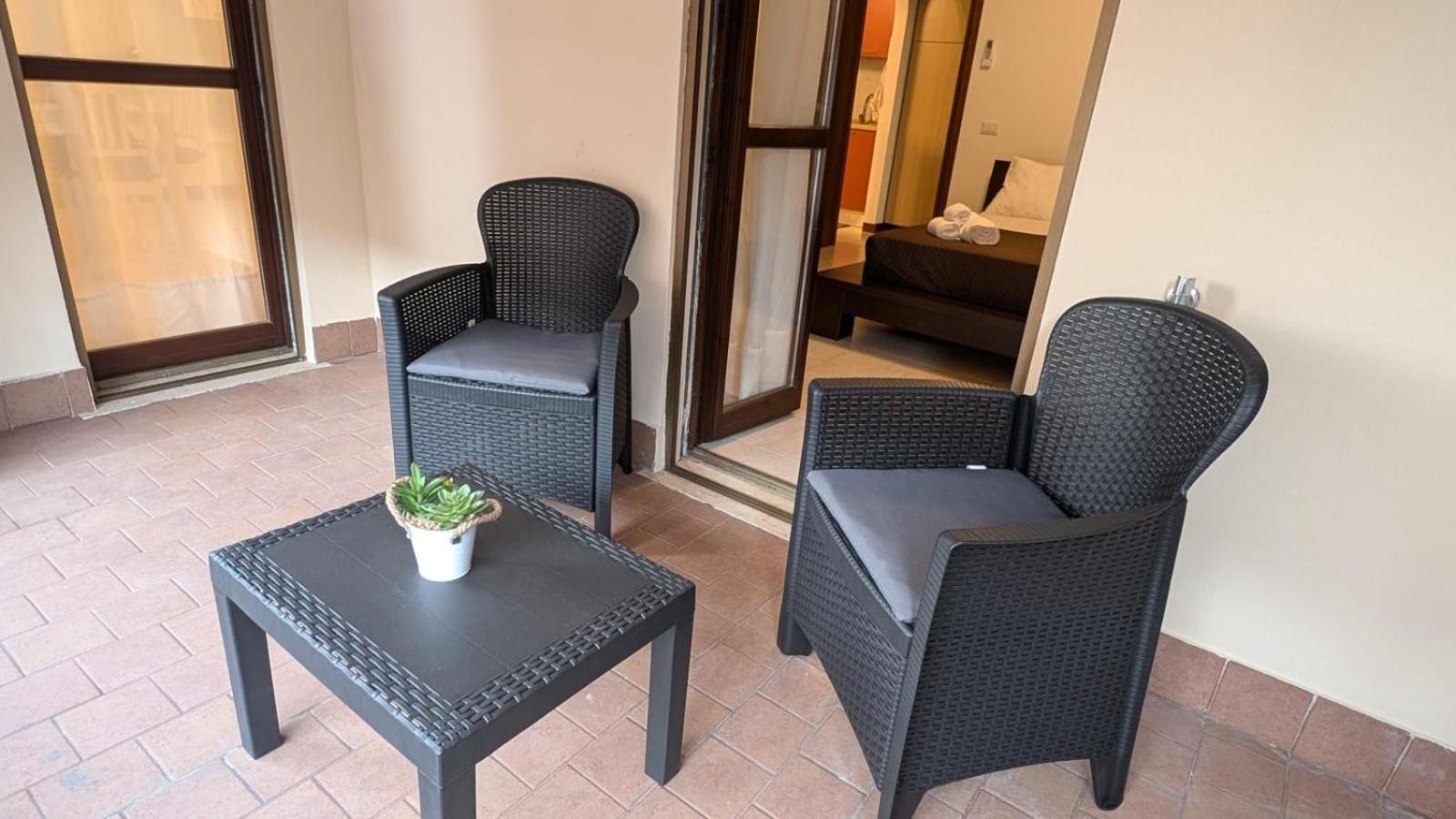 Bl Apartment Latina Esterno foto
